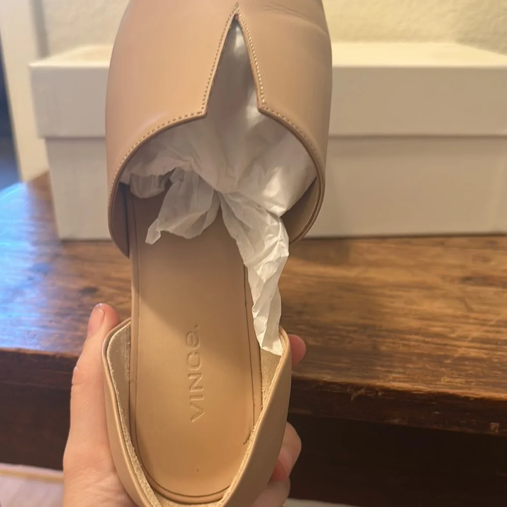 Vince Tan Flats Sleek Minimalist Design w/box - Picture 7 of 8